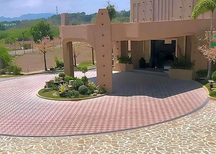 Safari Hotel And Villas Powered By Cocotel